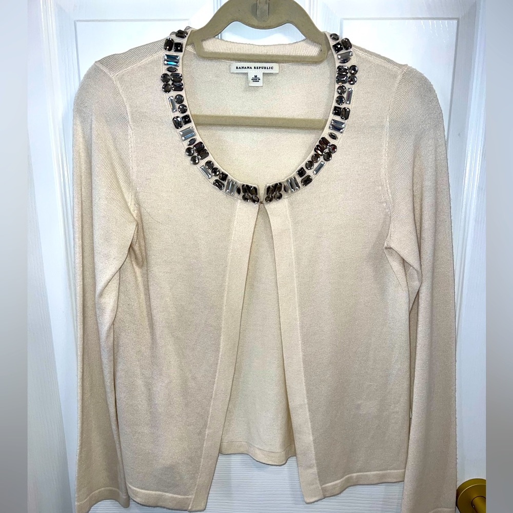 Off white/Cream bejeweled neck cardigan